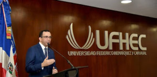 Ministro de Educación Andrés Navarro llama a impulsar alianza estratégica familia-escuela-iglesia