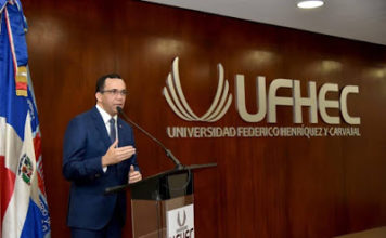 Ministro de Educación Andrés Navarro llama a impulsar alianza estratégica familia-escuela-iglesia