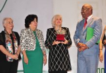 Participación Ciudadana reconoce a Milagros Ortiz Bosch por su trayectoria íntegra y lucha contra la corrupción