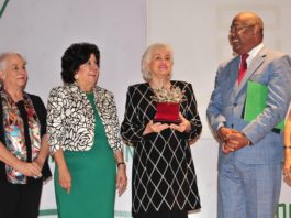 Participación Ciudadana reconoce a Milagros Ortiz Bosch por su trayectoria íntegra y lucha contra la corrupción