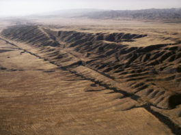 Las placas tectónicas y lo poco que sabemos sobre ellas