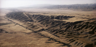 Las placas tectónicas y lo poco que sabemos sobre ellas