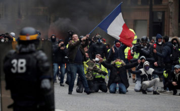 Francia a Trump: «No participamos en los debates de EE.UU., deje que nuestra nación viva su vida»
