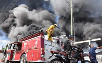 La Capital de luto: Muertos en tragedia Polyplas suman 4 muertos, heridos se acercan a 80, sigue búsqueda de desaparecidos