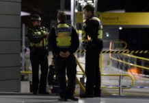 Policía británica investiga el ataque con cuchillo en Mánchester como «terrorista»