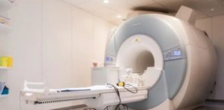 Crean equipo que elimina el temblor de párkinson sin cirugía ni anestesia