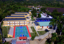 En Espaillat, presidente entrega dos liceos y talleres para politécnico