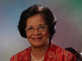 Fallece la profesora Evalina Acosta de Castro
