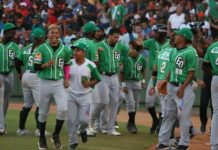 Las Estrellas dominan a los Toros y se acercan a la corona