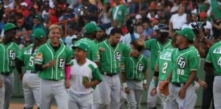 Las Estrellas dominan a los Toros y se acercan a la corona