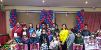 ONG dominicana entrega juguetes en Madrid
