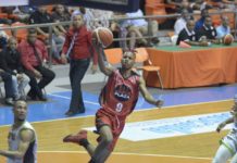 Oliver García debuta con 22 puntos y guía al Plaza a la victoria