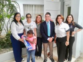 Fundación del lanzador Carlos Martínez «Tsunami Wave» visita Hospital Universitario Ricardo Limardo