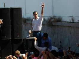 España resta importancia a la breve detención de opositor venezolano Guaidó