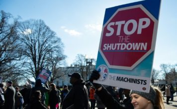 Cierre gubernamental bate récord y ya es el más largo de la historia de EEUU