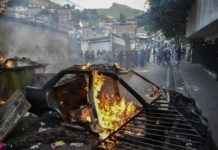 Grupo de militares venezolanos se subleva contra Maduro