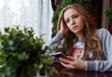 Las adolescentes corren riesgo de padecer depresión a causa de las redes sociales