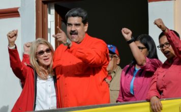 Militares dan espaldarazo a Maduro ante respaldo internacional a Guaidó