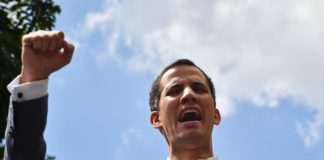 La policía política de Maduro detiene al presidente del Parlamento legítimo, y lo libera después