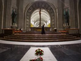 El prior del Valle de los Caídos niega al Gobierno el acceso para exhumar a Franco