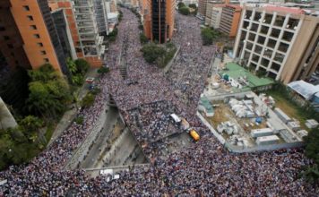 Cómo se explica el renacimiento de la oposición a Maduro en Venezuela (y qué tiene de diferente esta vez)
