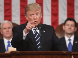 Trump dice que Maduro le pidió una reunión hace meses y él rechazó la oferta