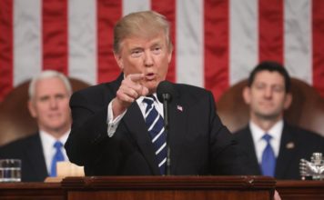 Trump dice que Maduro le pidió una reunión hace meses y él rechazó la oferta