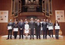 Rey de España entrega premio a Banco Adopem por su compromiso contra la exclusión social y pobreza