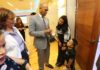 Mariano Rivera visita niños especiales en República Dominicana