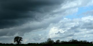 Lluvias esporadicas y nublados dispersos en varias localidades del pais