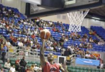 Robert Glenn inspira al Plaza y otorgan segunda derrota al GUG