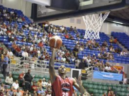 Robert Glenn inspira al Plaza y otorgan segunda derrota al GUG