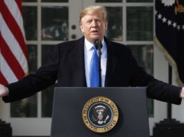 Trump declara una emergencia nacional y ‘encuentra’ 8.000 millones para el muro