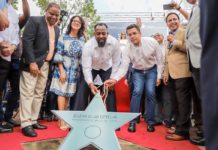 Vladimir Guerrero es reconocido en el Bulevar de las Estrellas