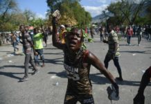 EEUU retira de Haití a su personal no esencial