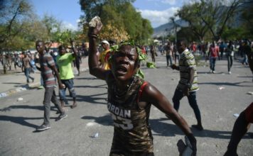 EEUU retira de Haití a su personal no esencial