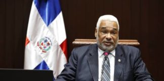 “La JCE es sinónimo de las mujeres que por más que usted le dé nunca alcanza”, afirma Camacho