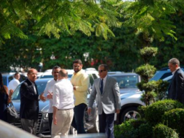 Cinco aspirantes presidenciales del PLD se reúnen en un restaurante de Piantini