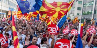 Macedonia oficialmente cambia de nombre a Macedonia del Norte, poniendo fin a una disputa amarga