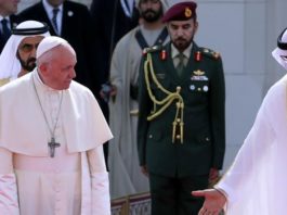 Sorpresa en la Conferencia Episcopal y el Gobierno por las palabras del Papa sobre un viaje a España