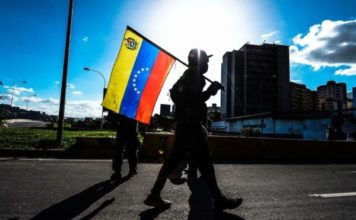 ¿Quién está comprando el petróleo venezolano tras las sanciones de Estados Unidos?