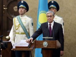 Nuevo presidente de Kazajistán propone llamar Nursultán a la capital del país