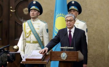 Nuevo presidente de Kazajistán propone llamar Nursultán a la capital del país