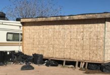 Hallan 67 inmigrantes hacinados en almacén sin baño ni muebles