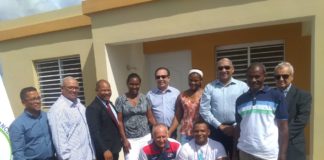 Voluntariado del Banco Central entrega casa a la pesista Crismery Santana