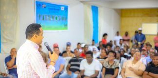 Jóvenes de la capital brindan su apoyo a Omar Guevara