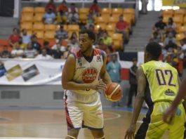 El Plaza se sacude y vence al Cupes en la semifinal del Baloncesto Superior de Santiago