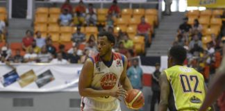 El Plaza se sacude y vence al Cupes en la semifinal del Baloncesto Superior de Santiago