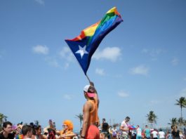Puerto Rico prohíbe que se someta a los menores de edad a ‘terapias de conversión’