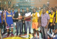 Inauguran primera Copa de Baloncesto dedicada a Roquelito García